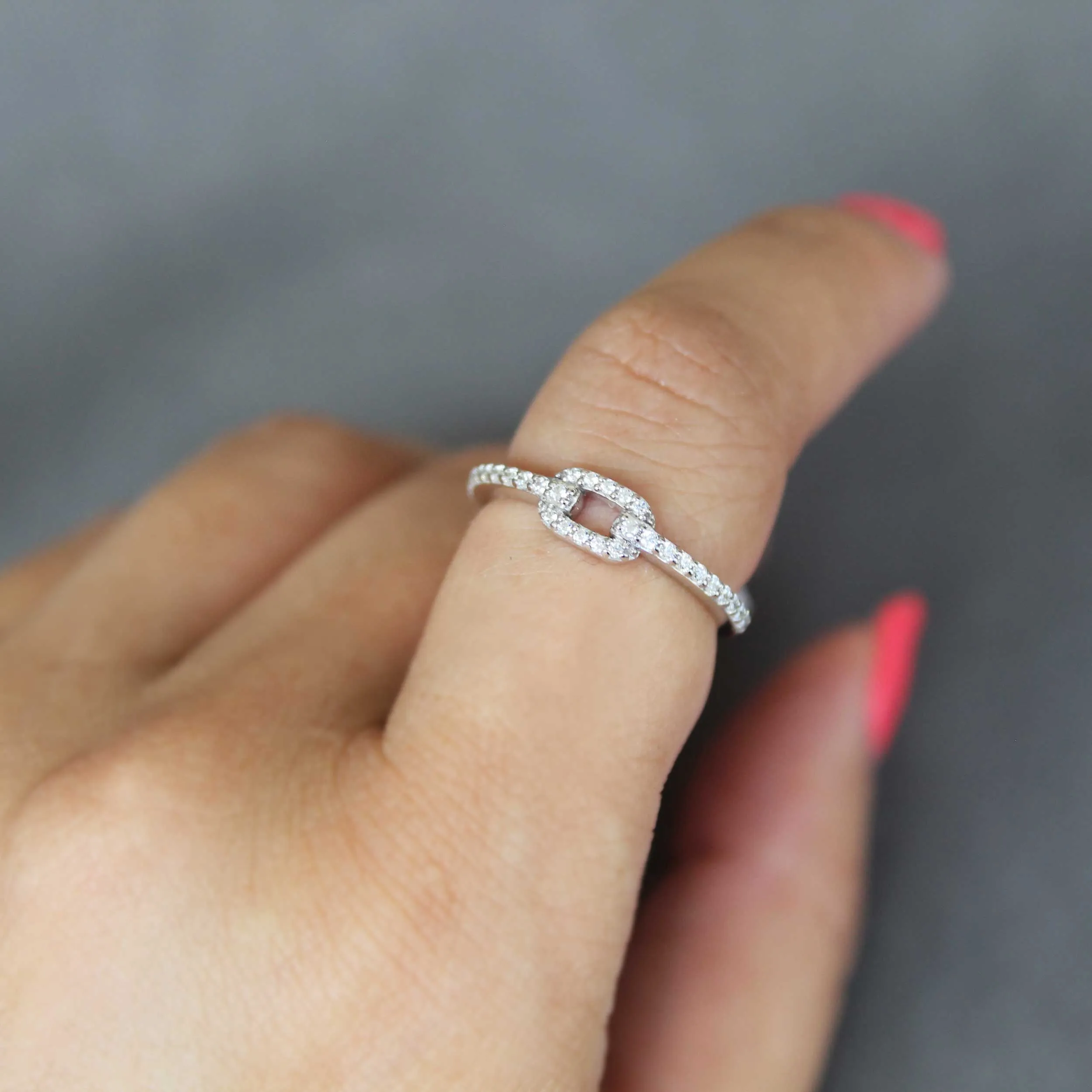 1/4Ct TW Diamond Single Chain Link Ring in Sterling Silver