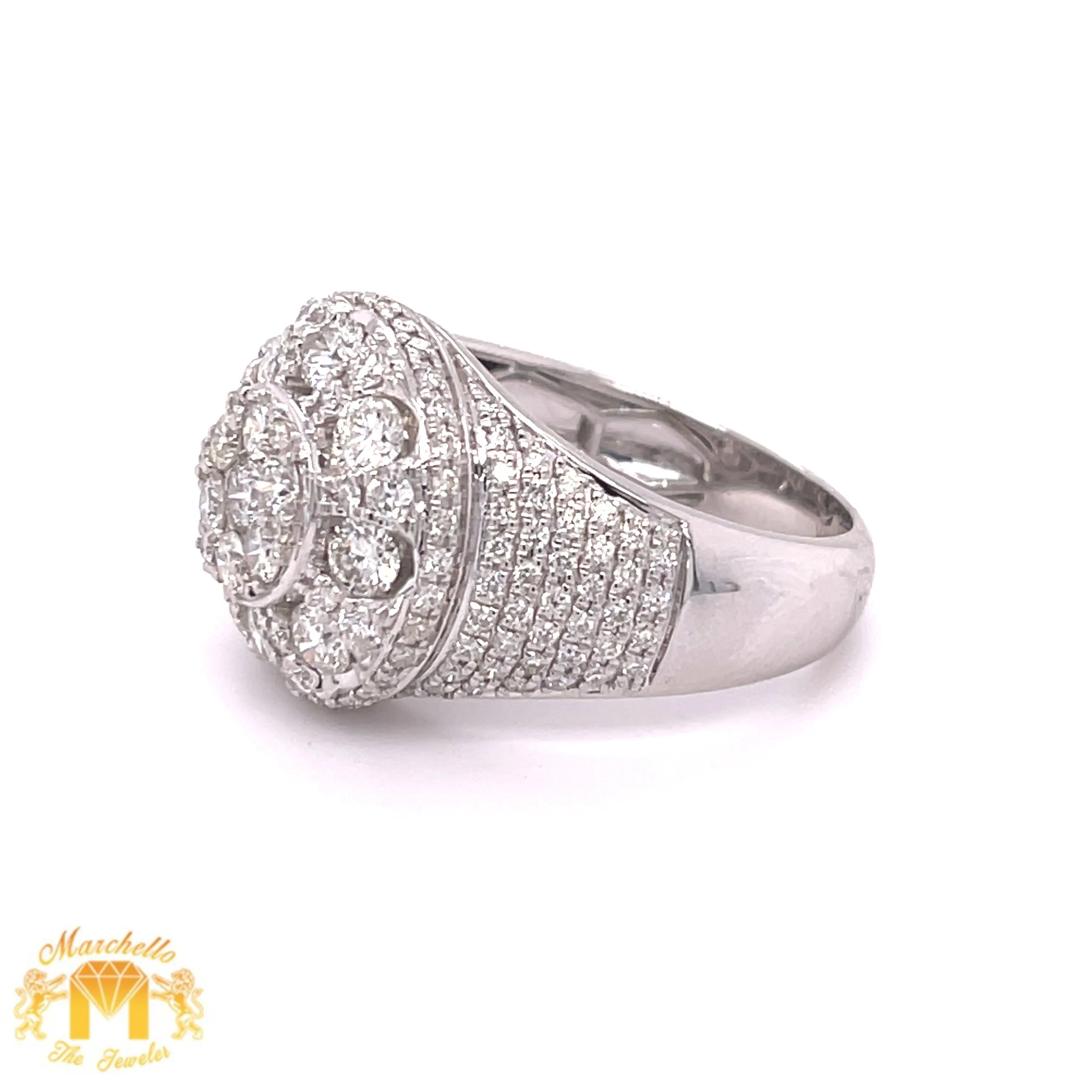 14k Gold Round Ring with round diamonds (side diamonds)