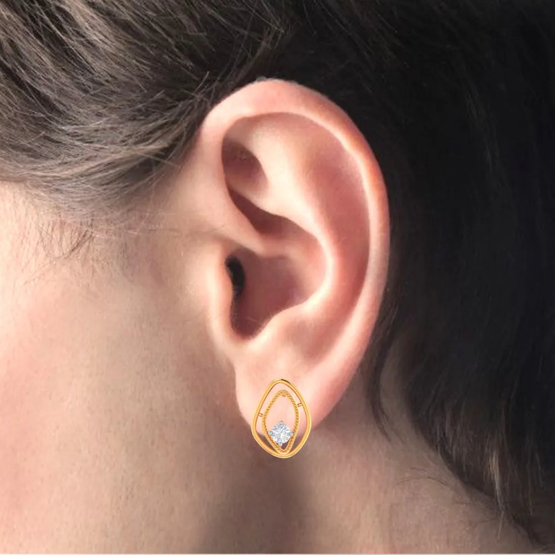 14k Oval Shaped Gold & American Diamond Earrings