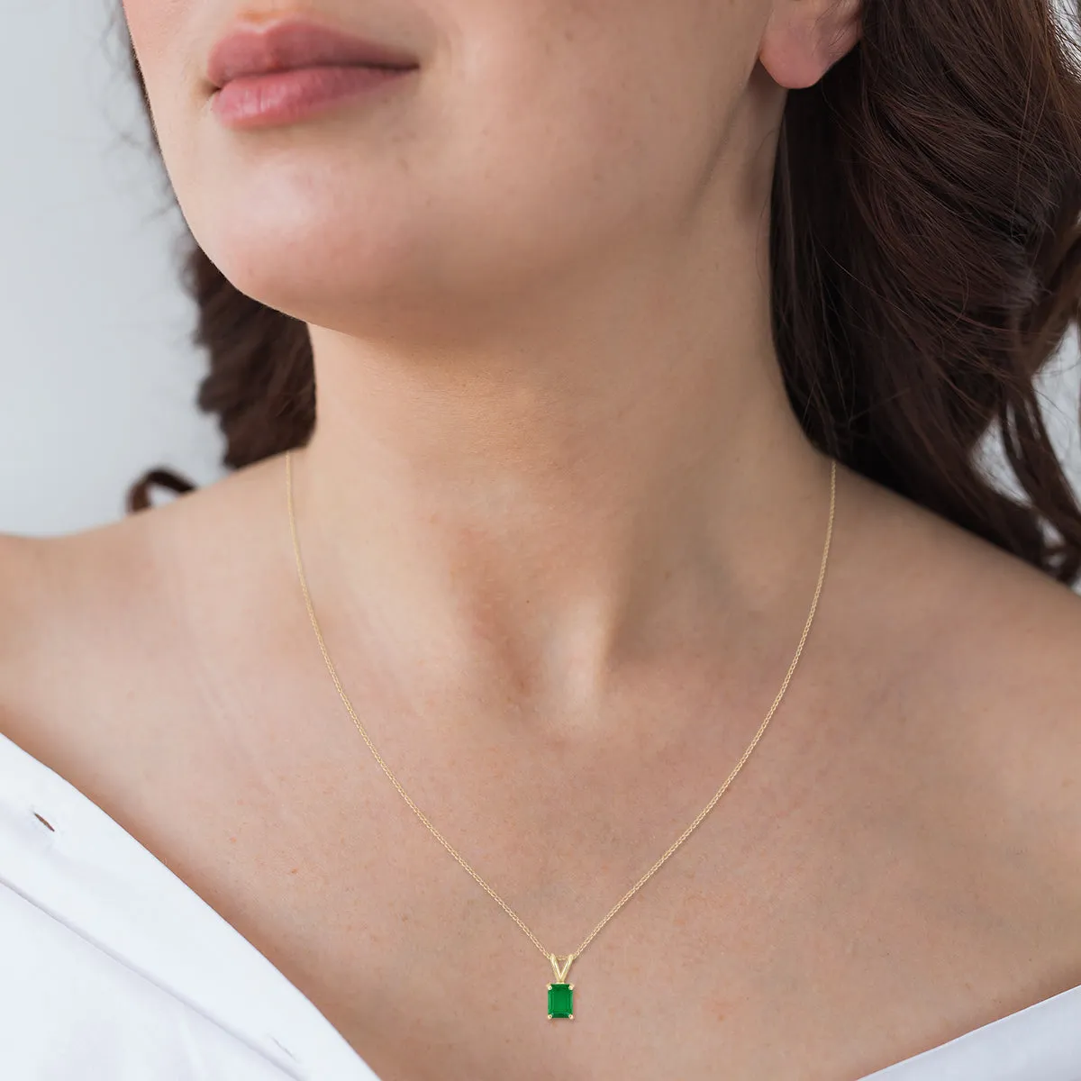 14K Yellow Gold 6X4Mm Emerald Shaped Emerald Pendant