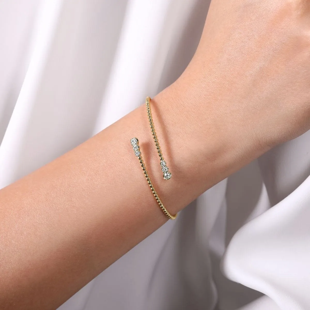 14K Yellow Gold Bujukan Bypass Bangle with Graduating Diamond Caps - BG4278-7M45JJ