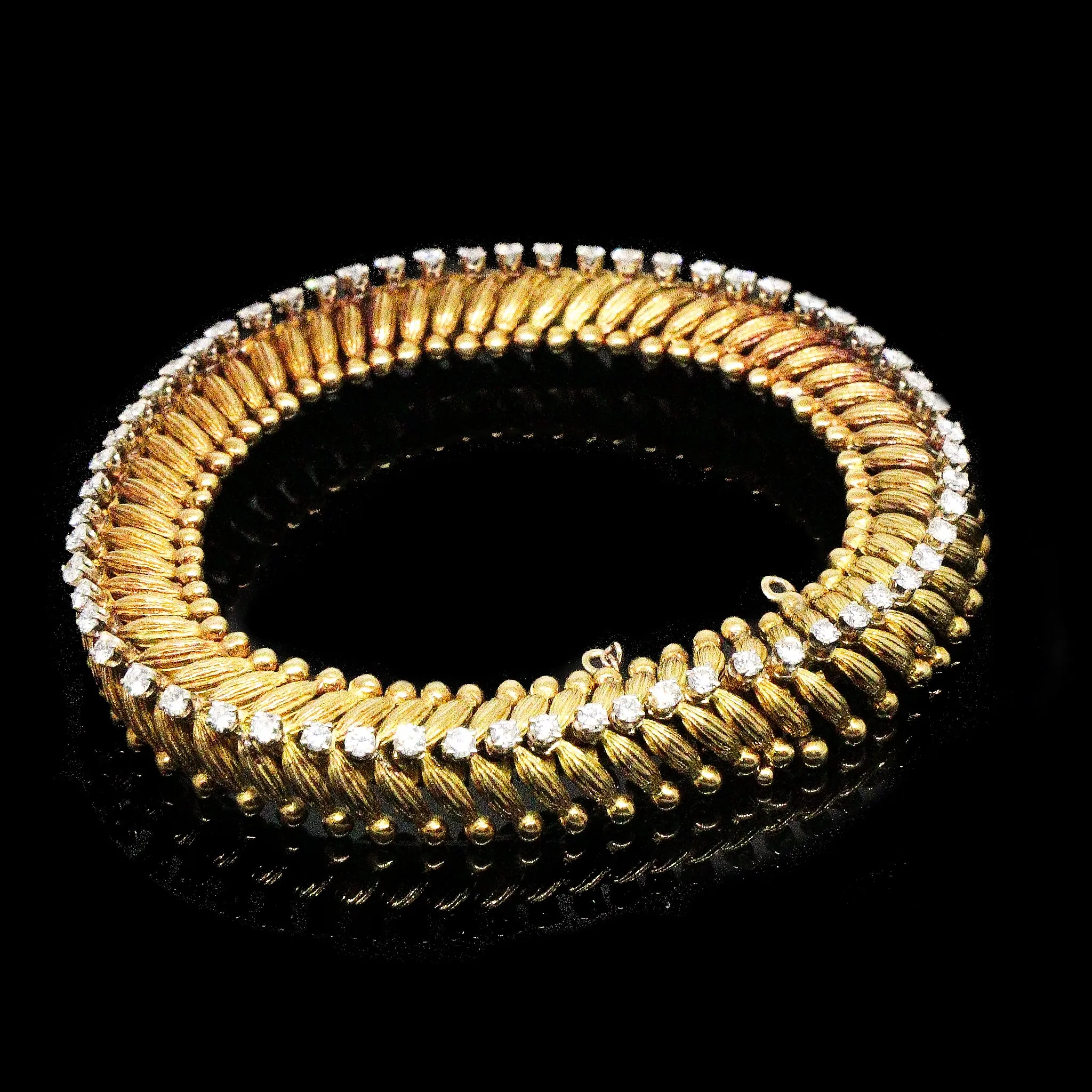 18kt Yellow Gold Diamond Bracelet Vintage 1940s
