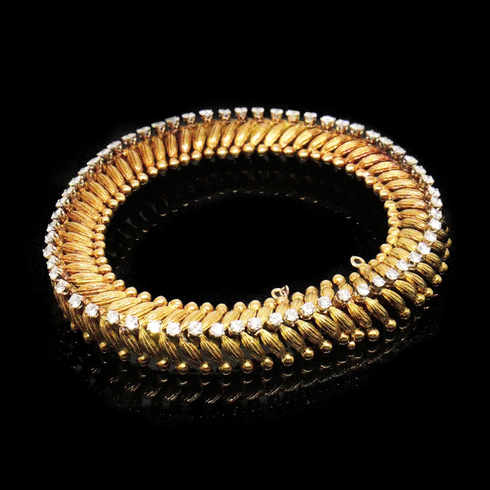 18kt Yellow Gold Diamond Bracelet Vintage 1940s