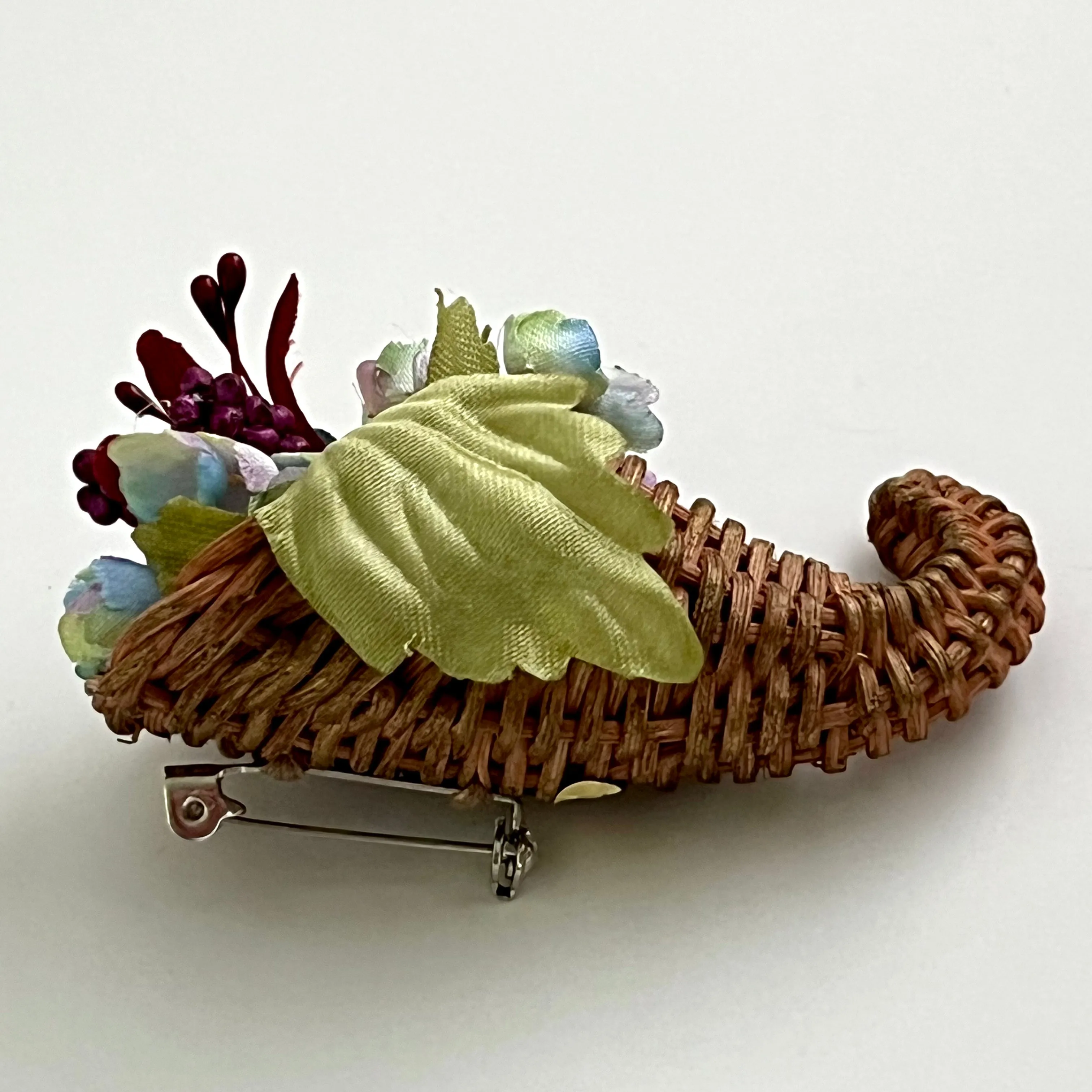 1992 Avon Fall Cornucopia Brooch