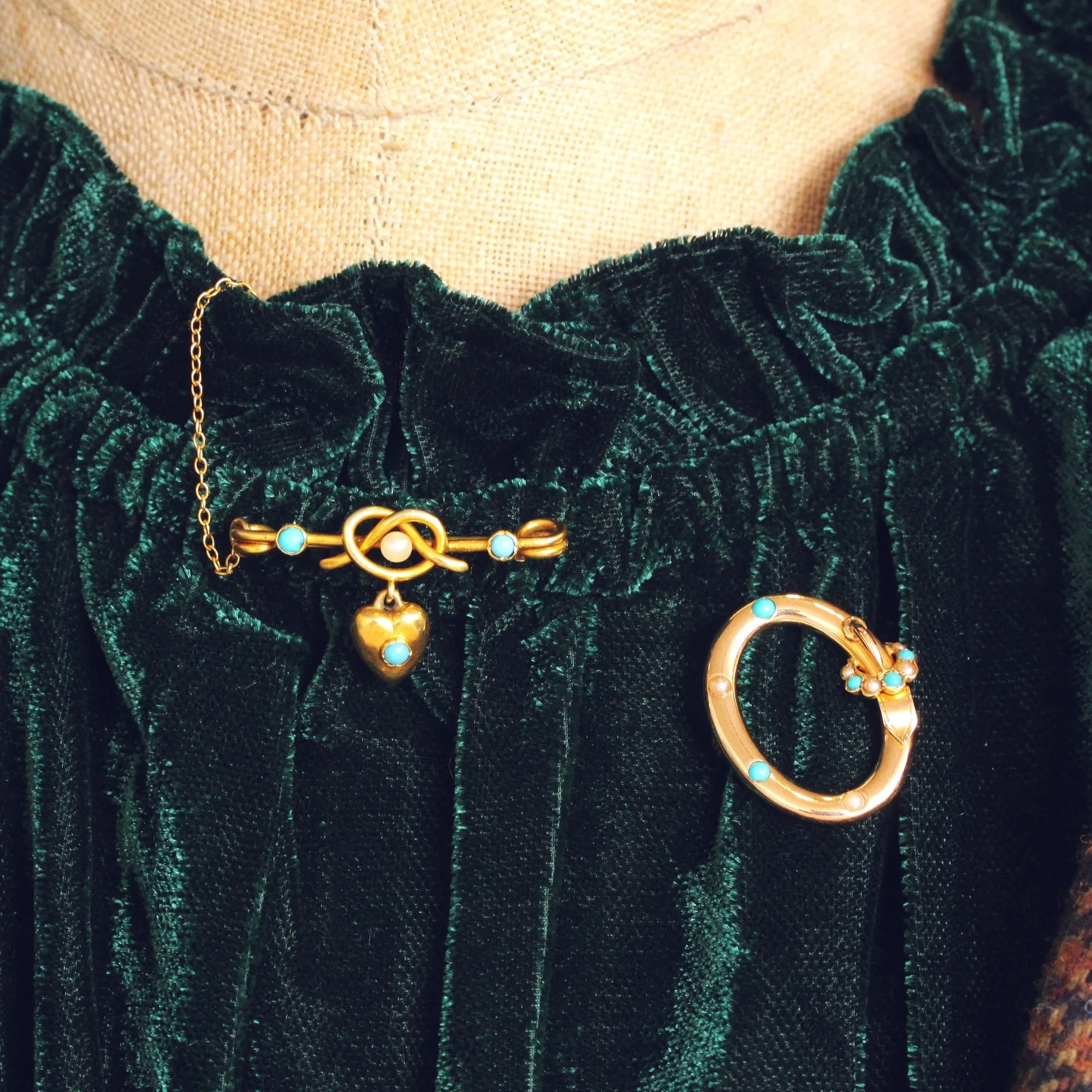 Antique Late Victorian Love Knot Brooch