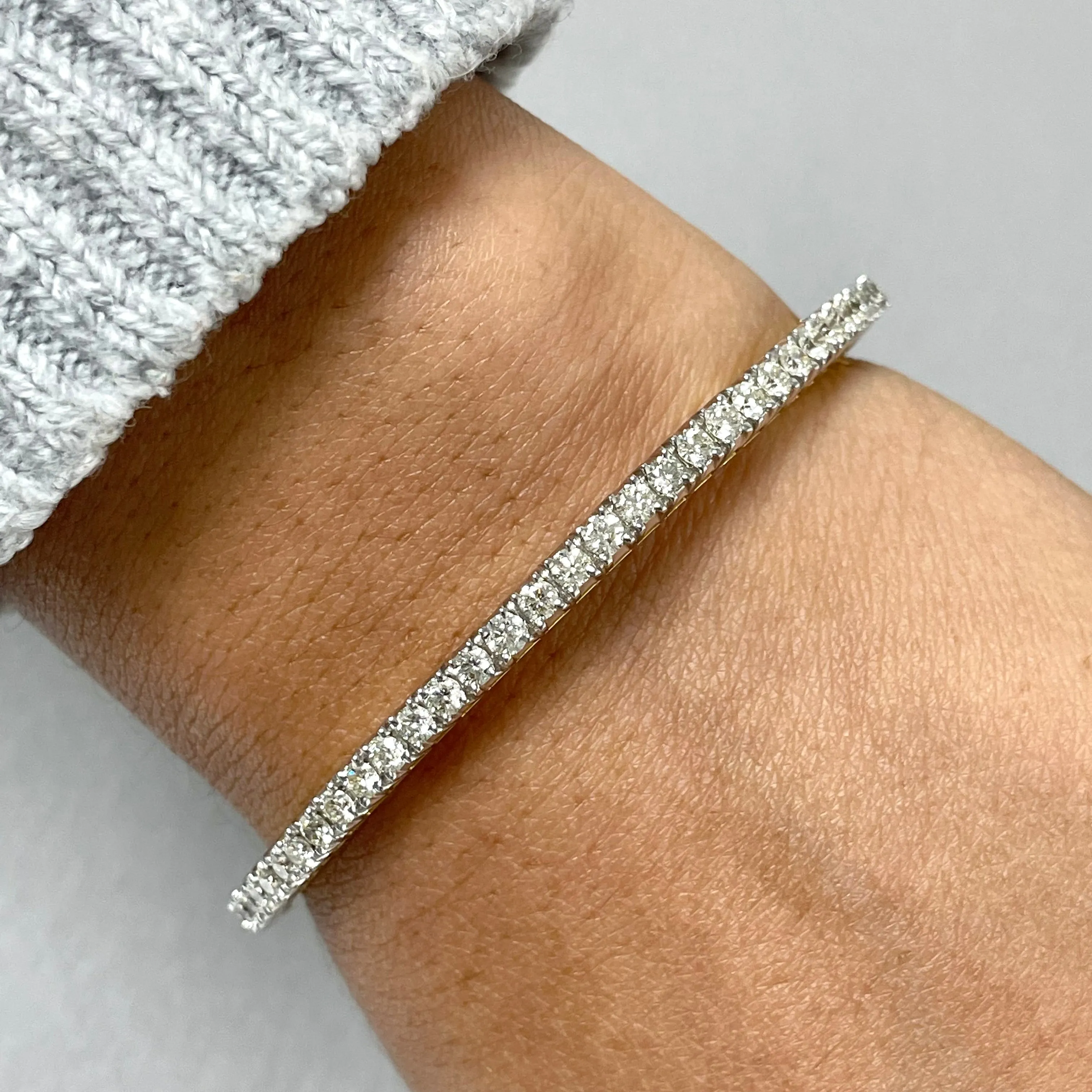 Beauvince Forever Indian Diamond Bangle (5.03 ct Diamonds) in Gold