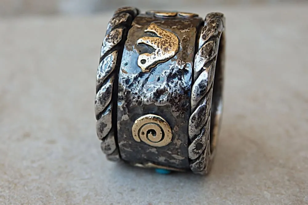 Charm Spinner Band Ring