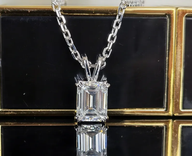 Doveggs emerald solitaire moissanite necklace for women (pendant only)