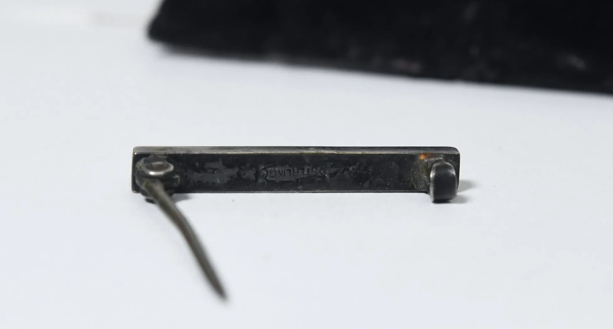 Fishel, Nessler & Co. - Vintage Sterling Silver Rhinestone Bar Brooch