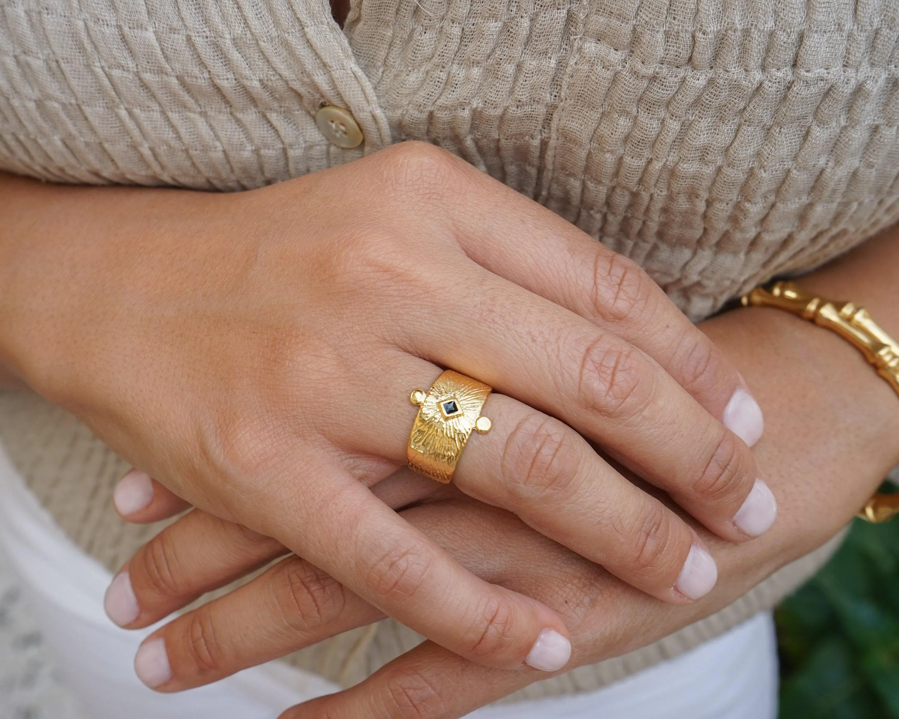 Gold Ethnic Rhombus Ring