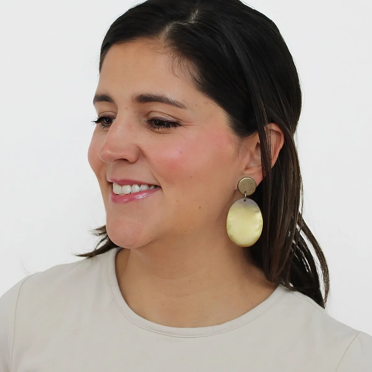 Gold Oval Bailee Drop Earrings