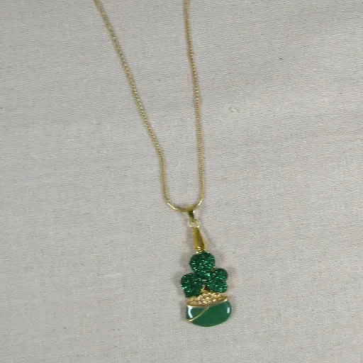 Green Clover Pendant Necklace