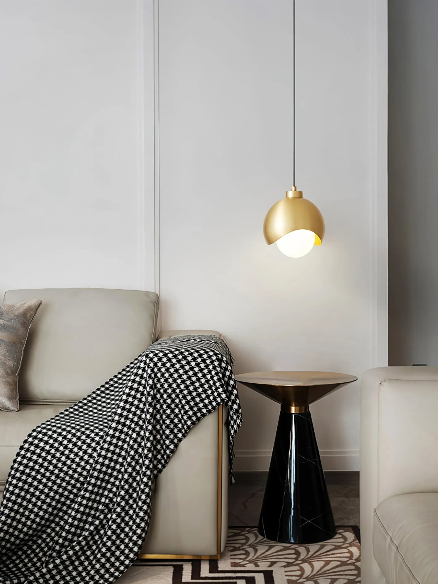 Helmet Pendant Lamp