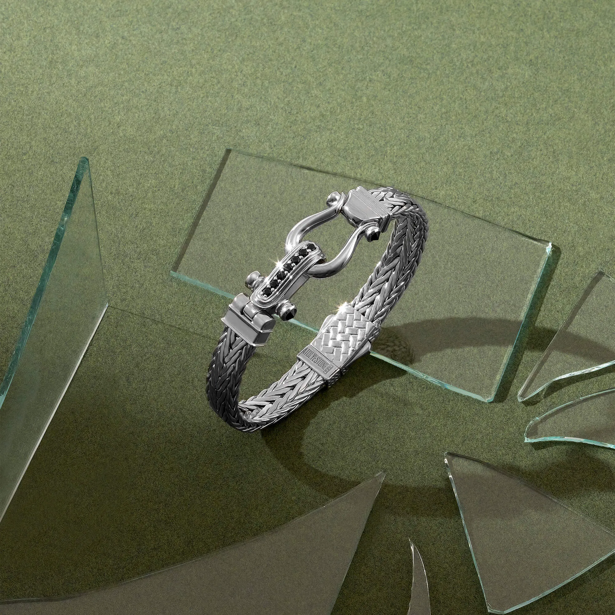 Iconic Woven Bangle in Silver