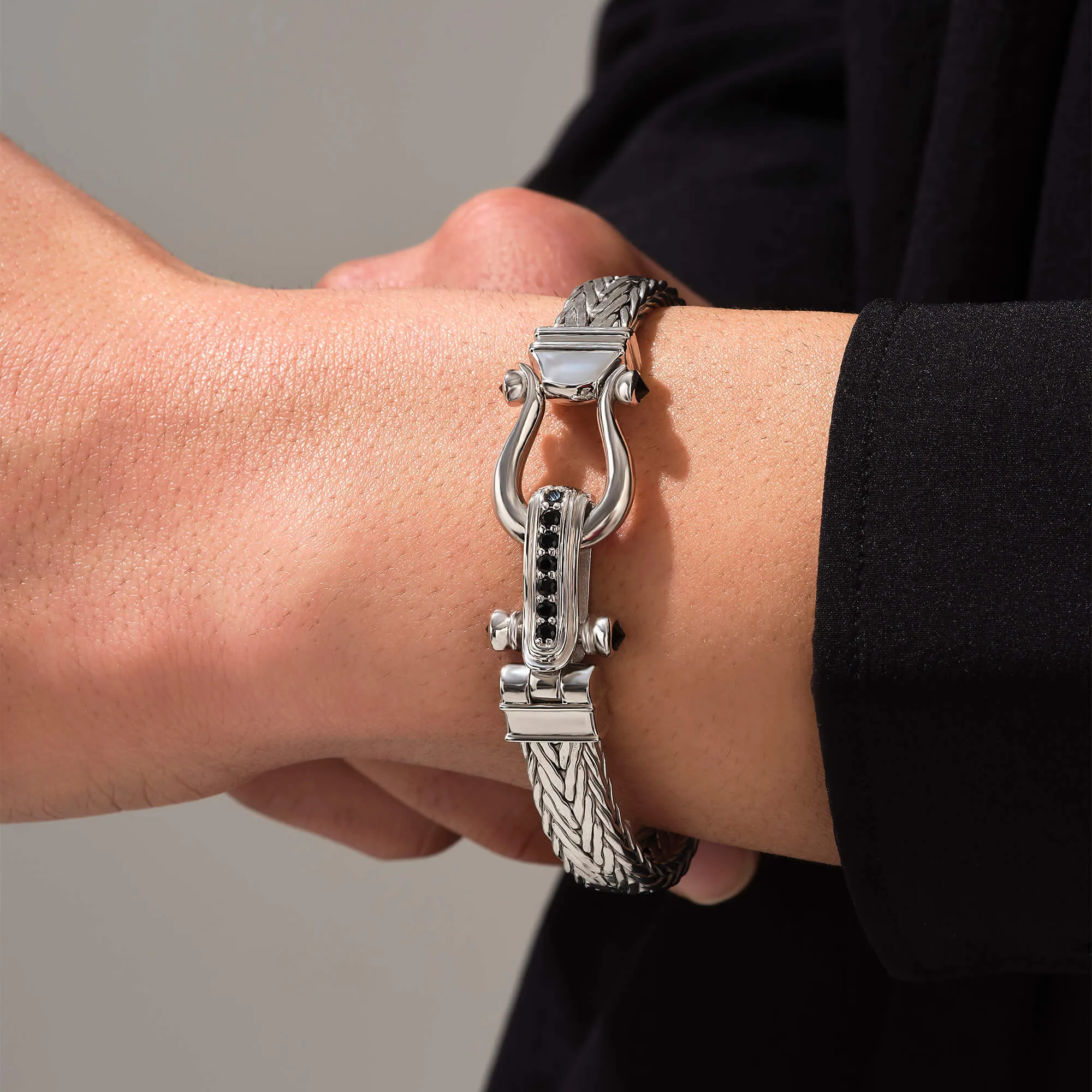 Iconic Woven Bangle in Silver