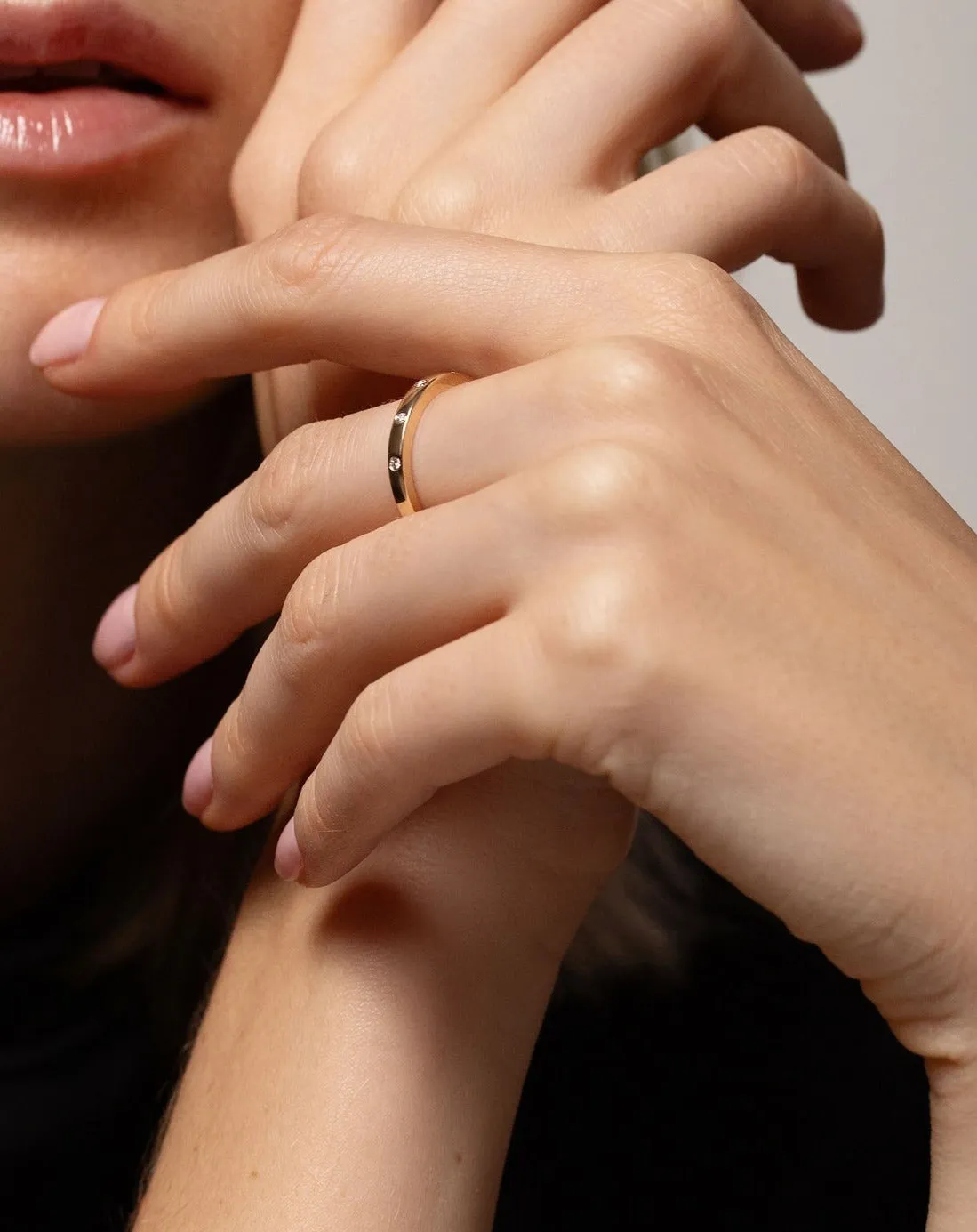Inlay Diamond Ring