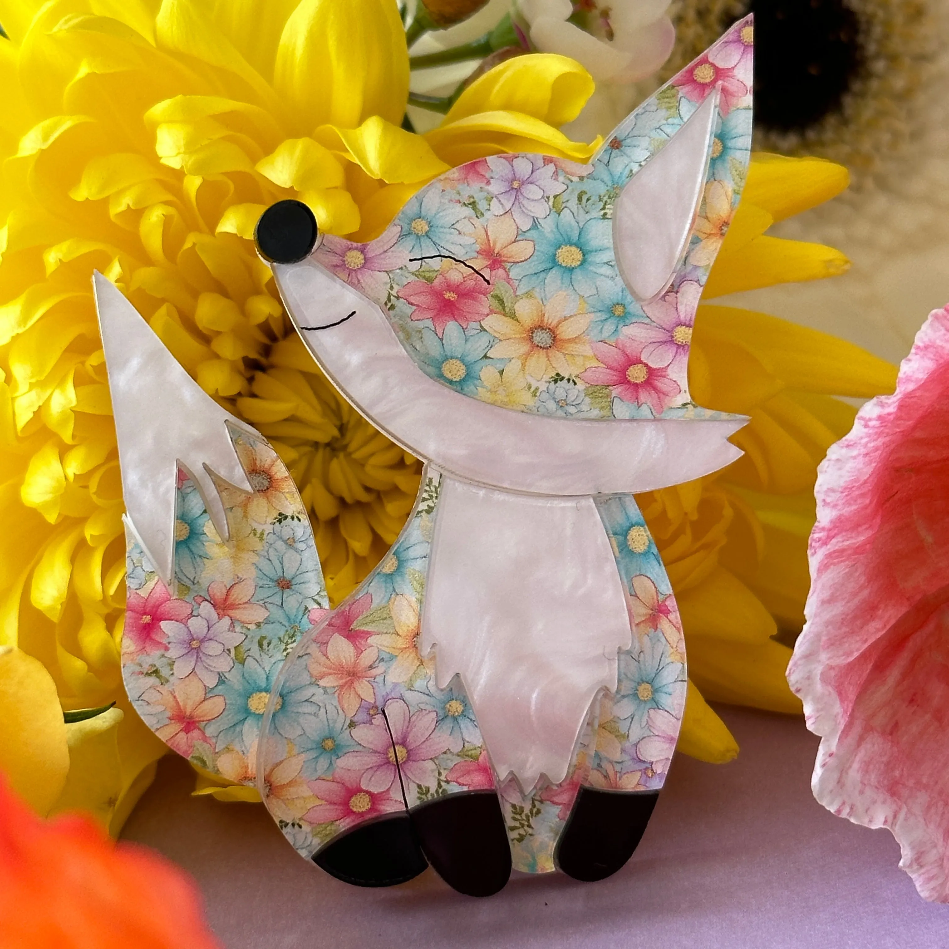 Jessica the spring 🦊 fox - brooch