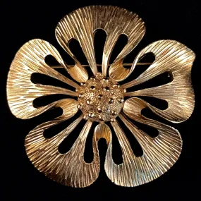 Late 60s/ Early 70s Trifari Flower Brooch