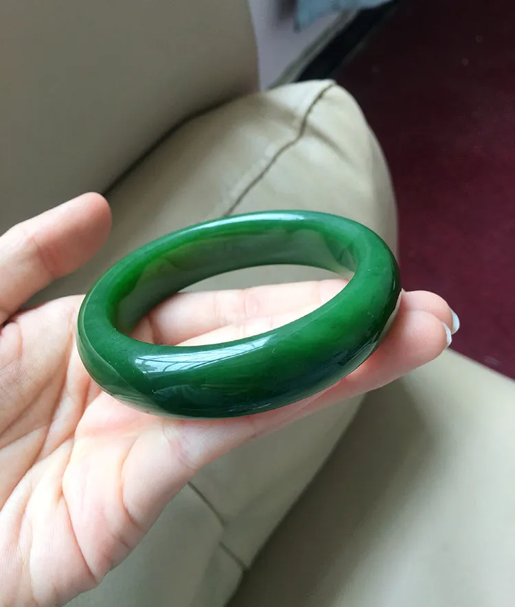 Natural Jade Bangle Nephrite Bangle Internal Diameter 58.4mm NBE031