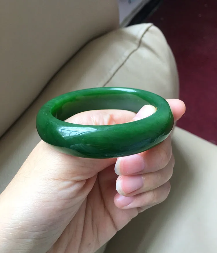 Natural Jade Bangle Nephrite Bangle Internal Diameter 58.4mm NBE031