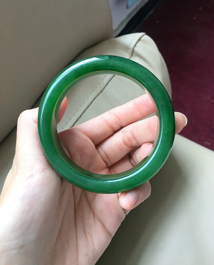 Natural Jade Bangle Nephrite Bangle Internal Diameter 58.4mm NBE031