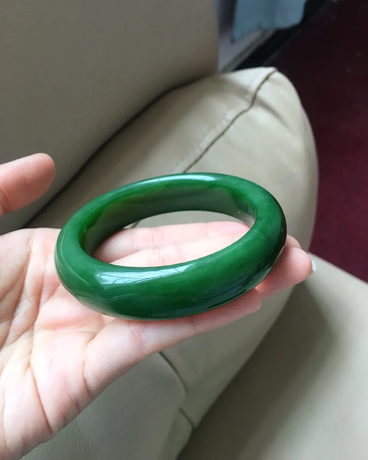 Natural Jade Bangle Nephrite Bangle Internal Diameter 58.4mm NBE031