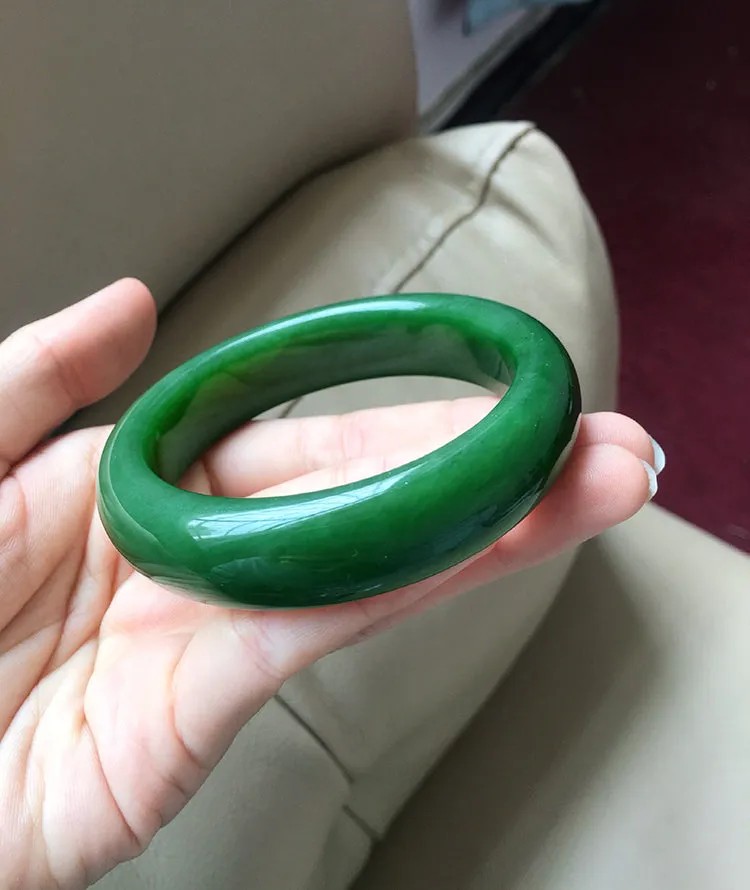 Natural Jade Bangle Nephrite Bangle Internal Diameter 58.4mm NBE031