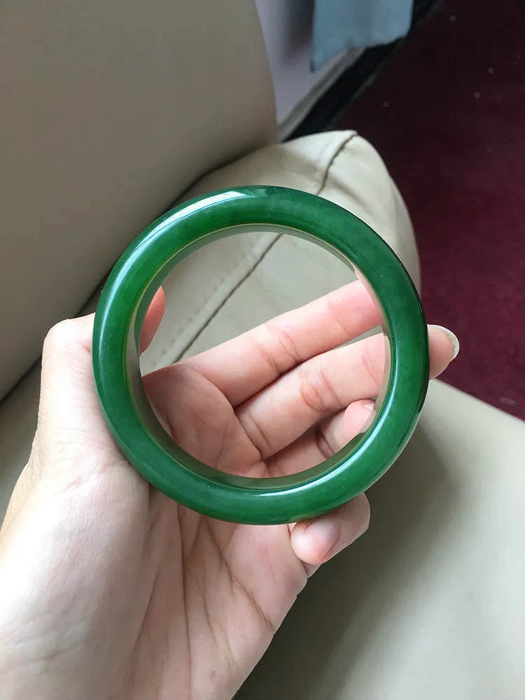 Natural Jade Bangle Nephrite Bangle Internal Diameter 58.4mm NBE031