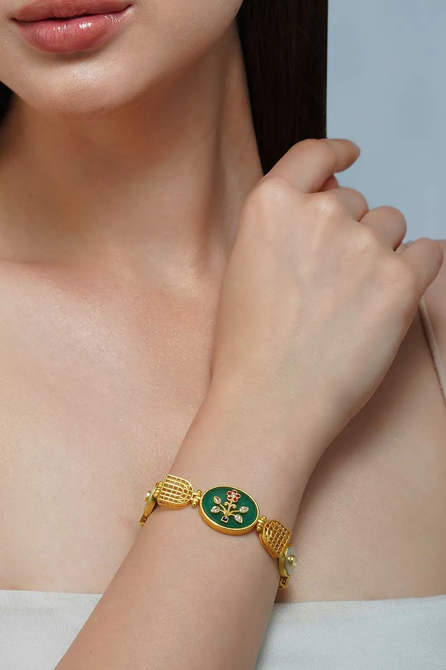 Onyx Modern Begum Gold Plated Bracelet