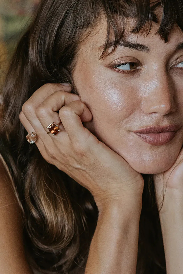 Prong Set Ring - Zircon 14K