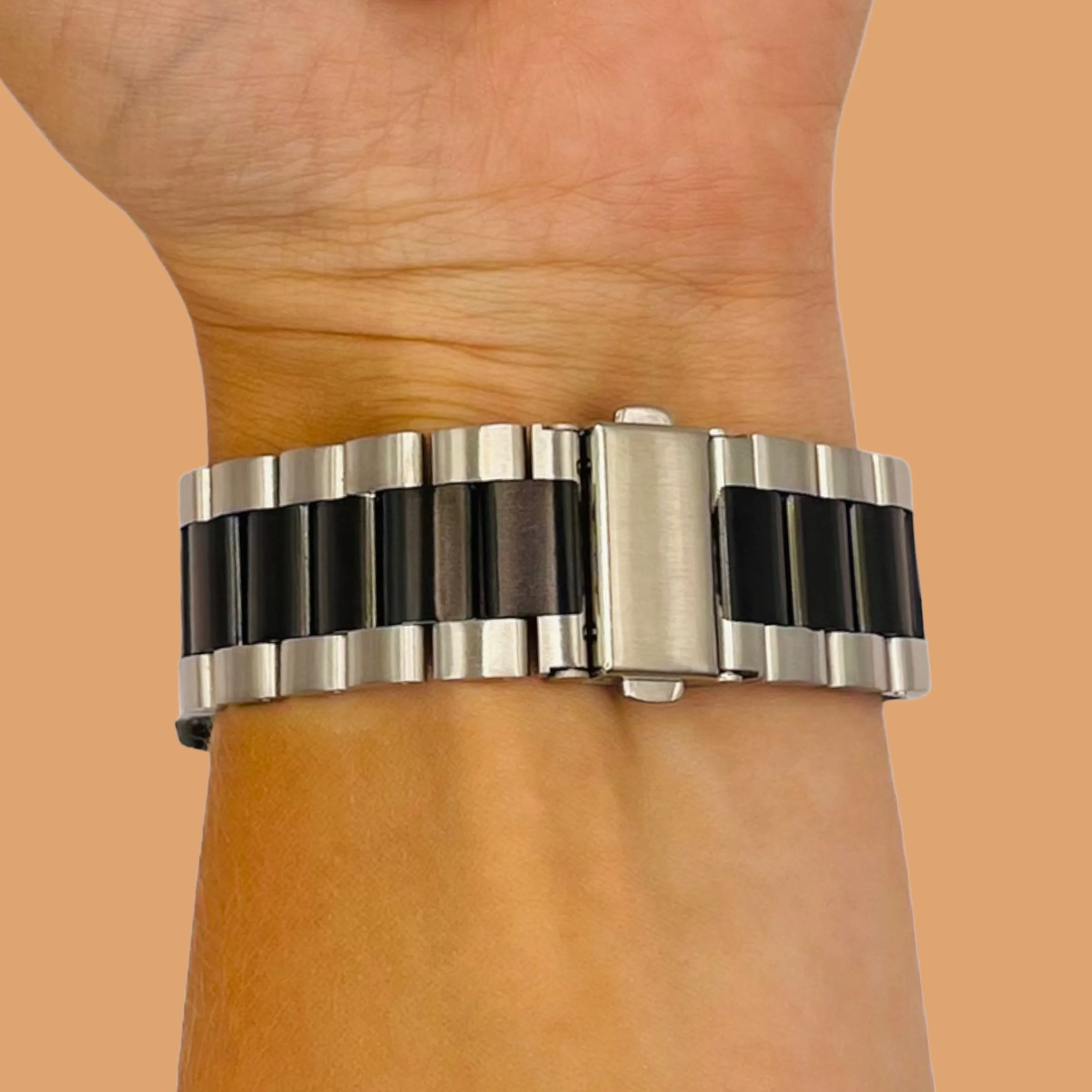 Stainless Steel Link Watch Strap Compatible with the Samsung Galaxy Watch 6 (44mm)