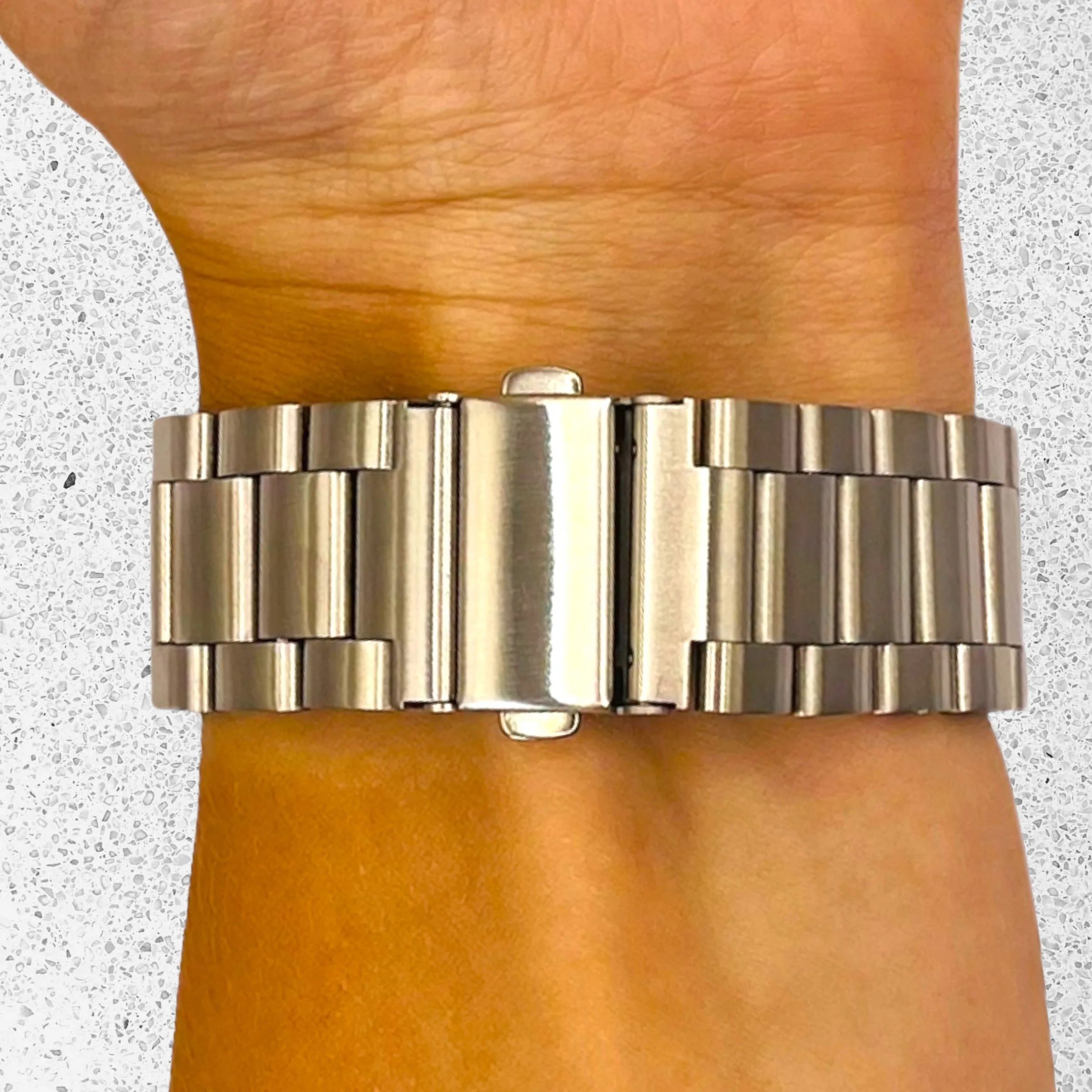 Stainless Steel Link Watch Strap Compatible with the Samsung Galaxy Watch 6 (44mm)