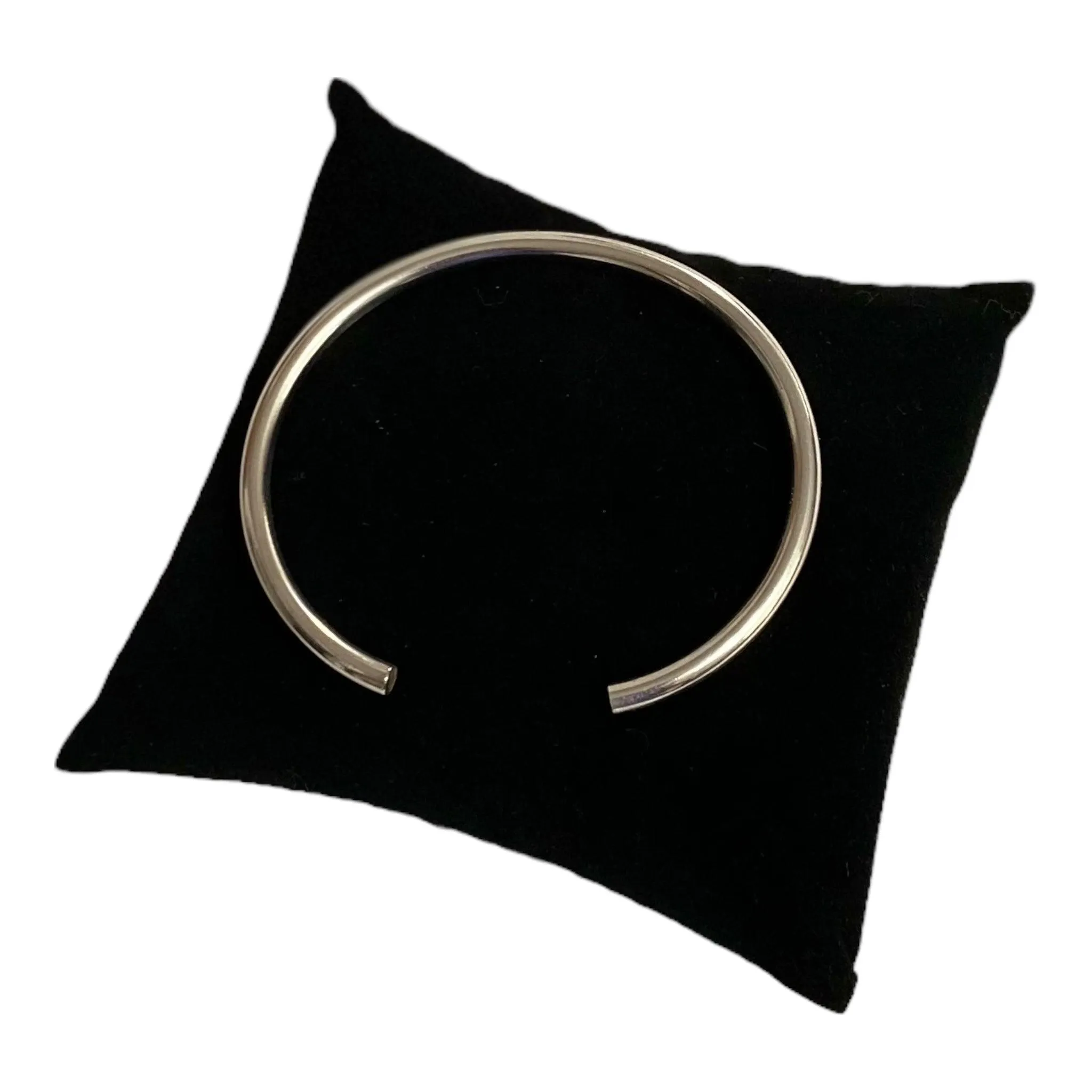 Sterling Silver Smooth Open Bangle