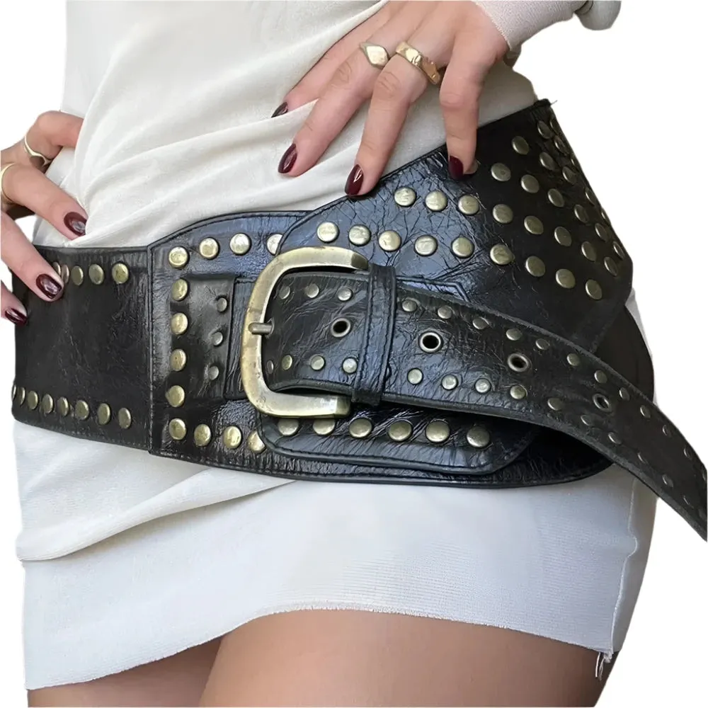 TEEK - Asymmetric Vintage Rivet Belt