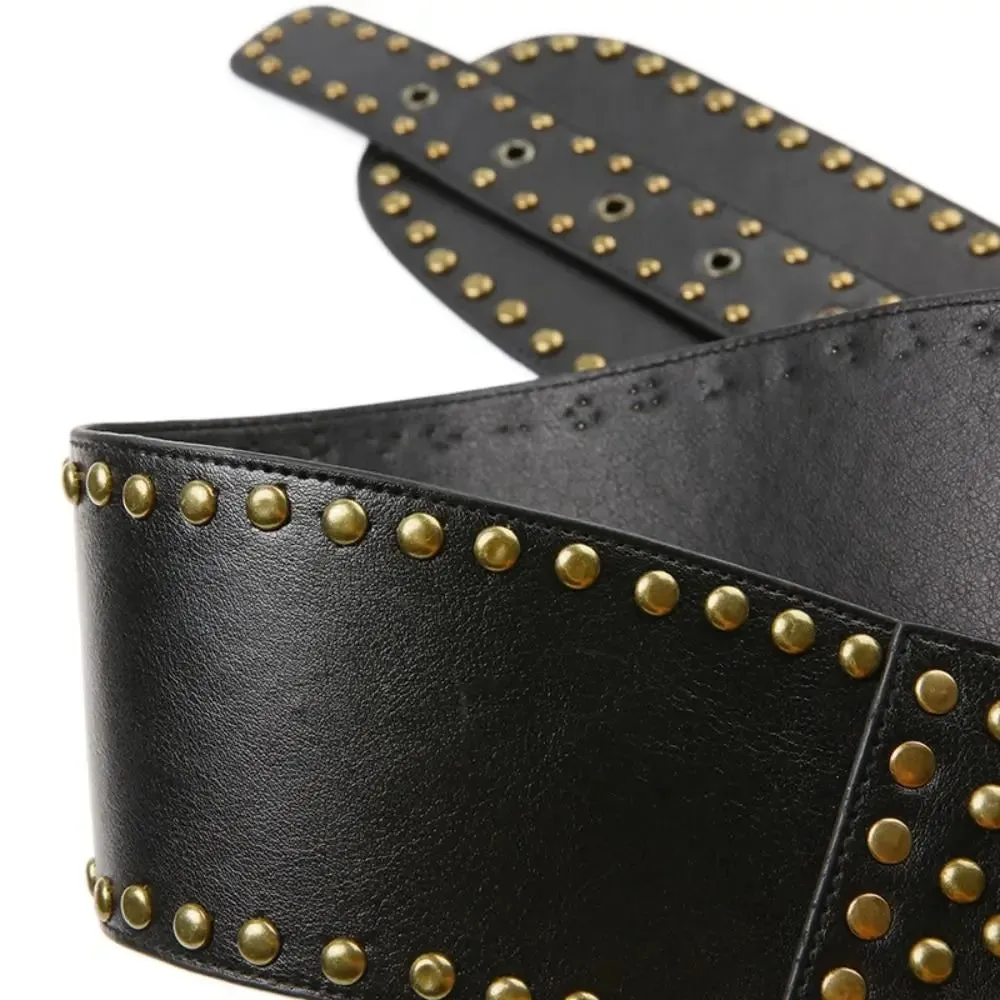 TEEK - Asymmetric Vintage Rivet Belt