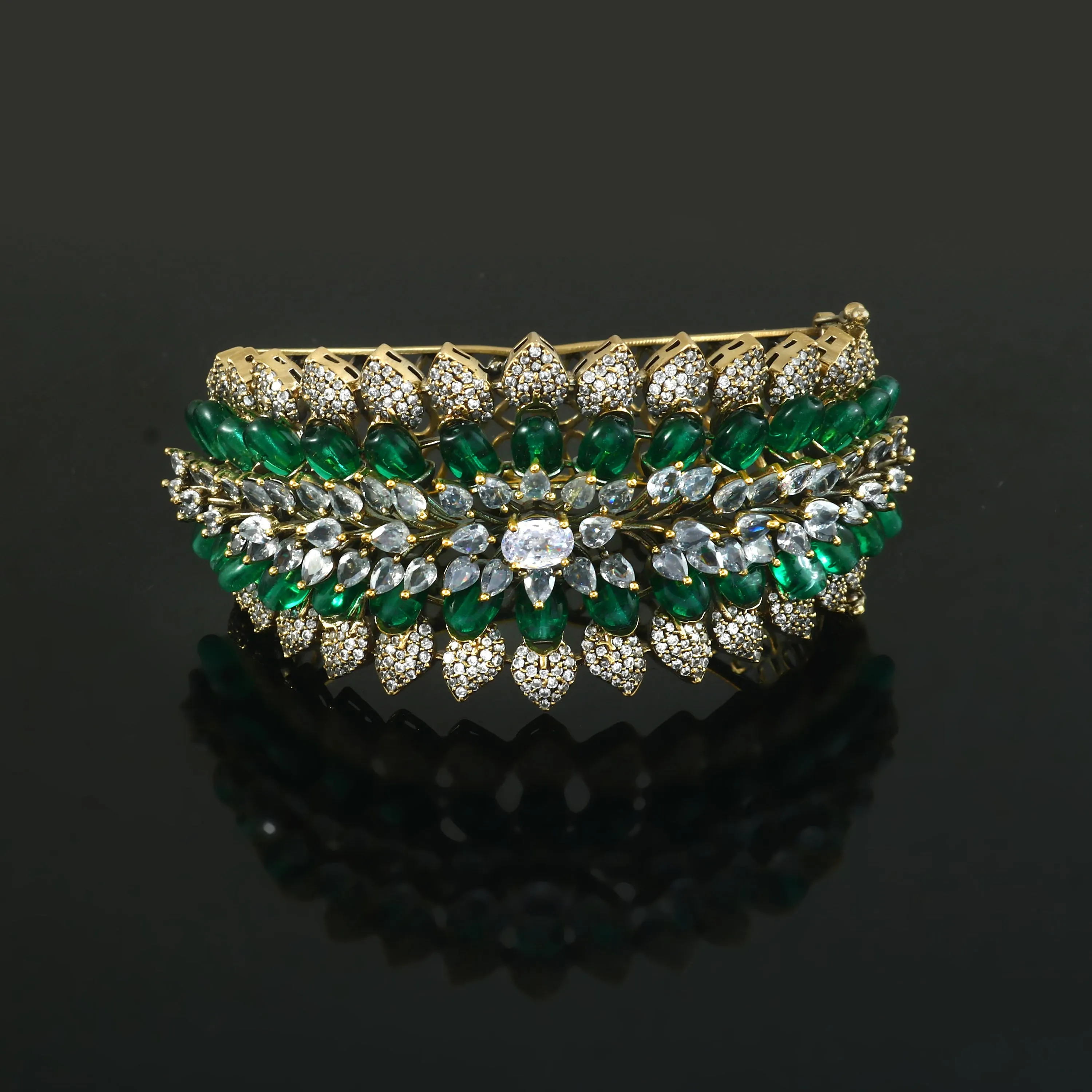 Victorian Finish Openable Bracelet for Women