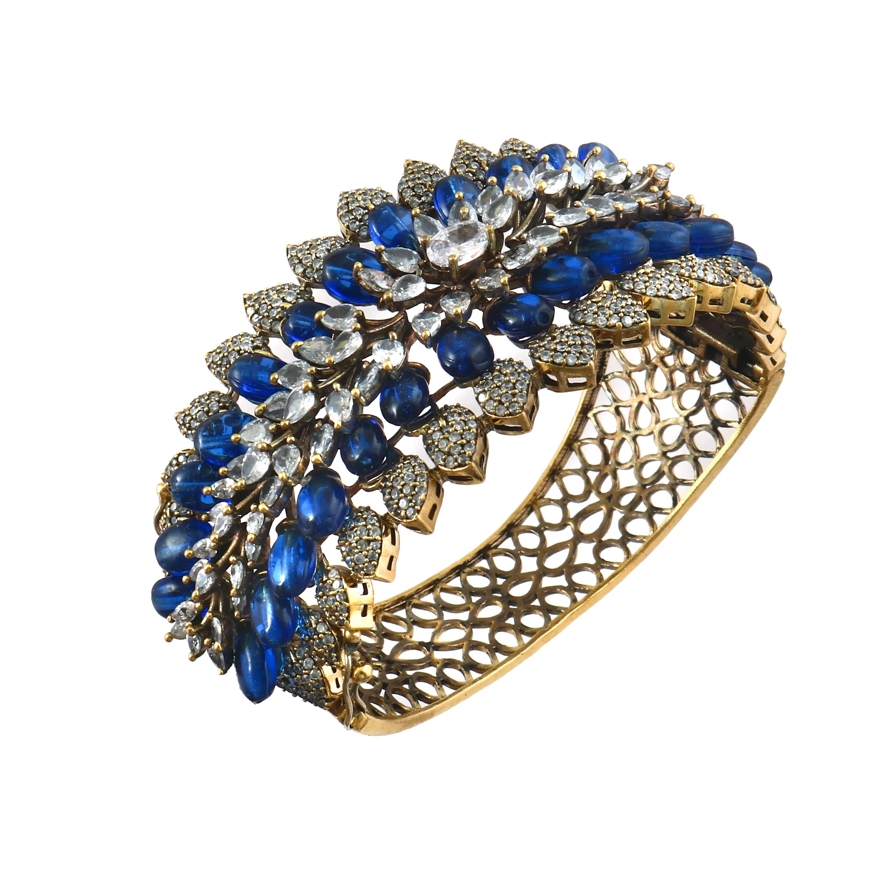 Victorian Finish Openable Bracelet for Women