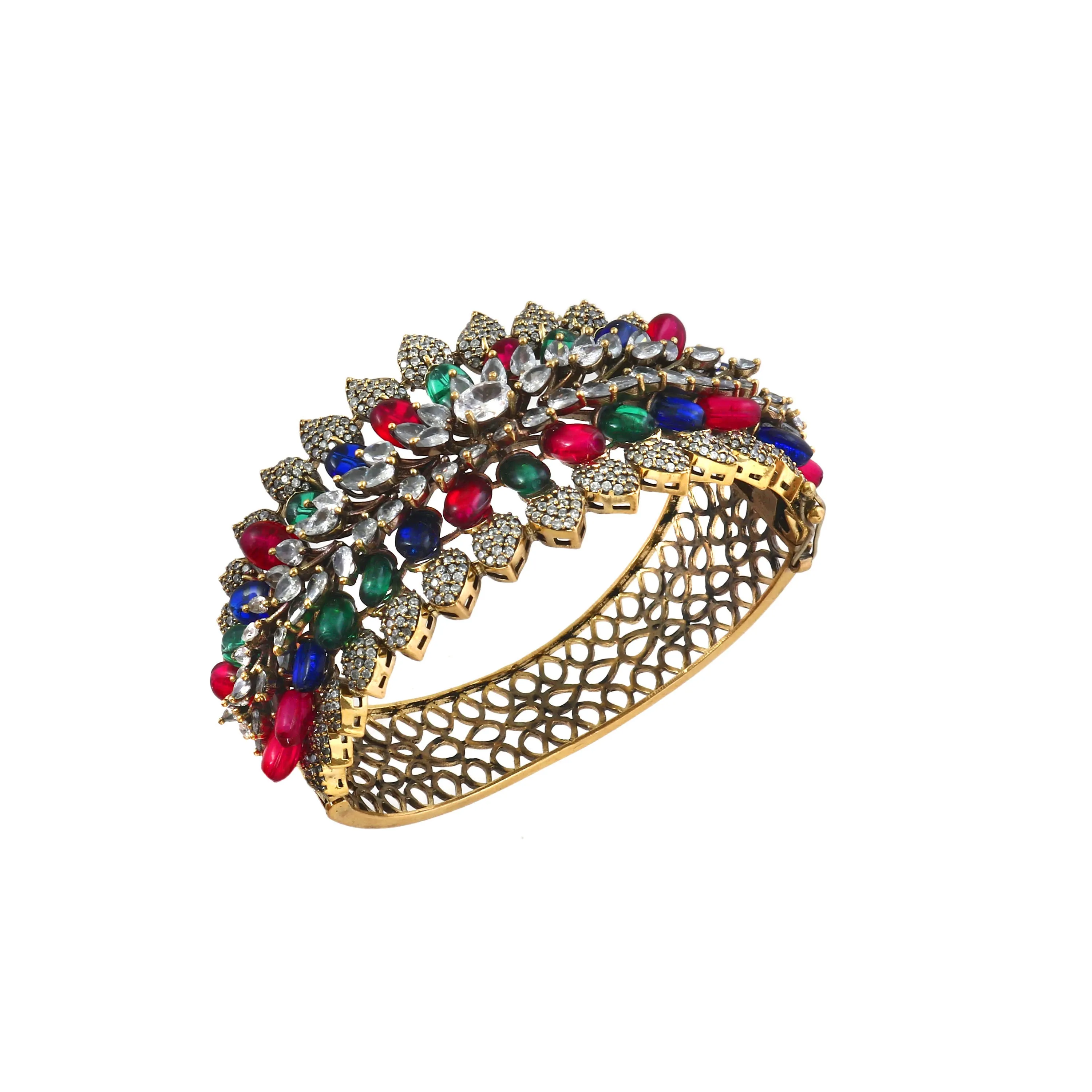 Victorian Finish Openable Bracelet for Women