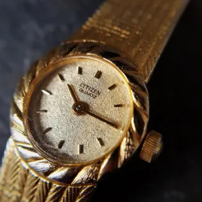 Vintage Women's Citizen Gold Plated Watch With Textured Bracelet And Bezel