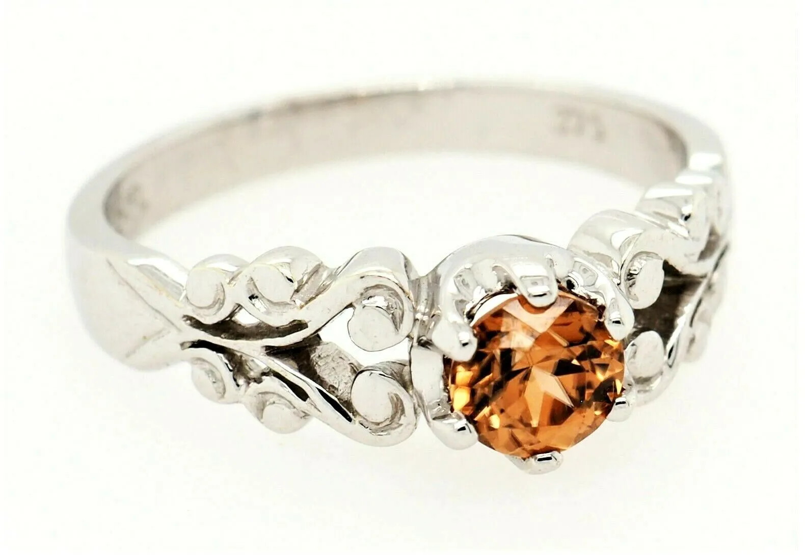 Zircon 9ct White Gold Ring